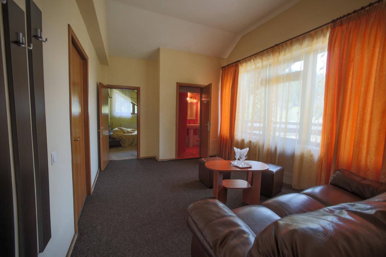White Horse Hotel Predeal Exterior foto